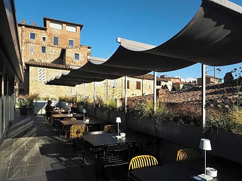 Hotel Priori Secret Garden