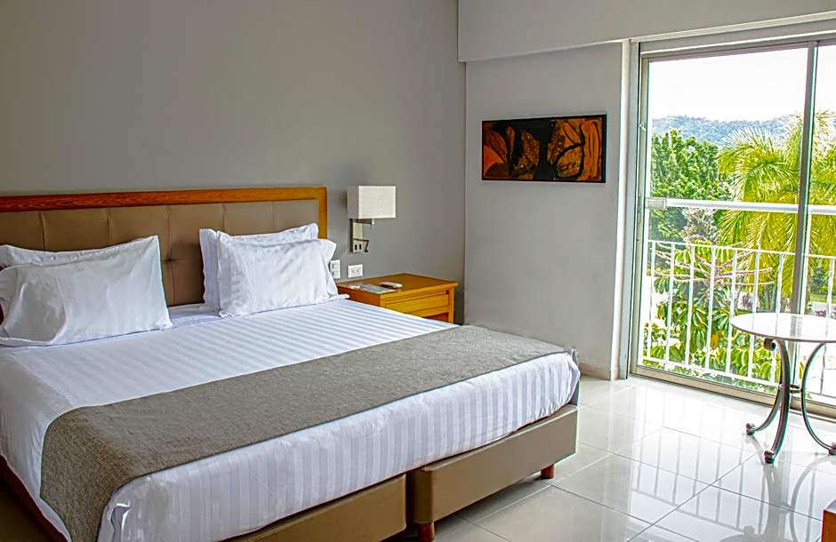 Hotel Estelar Altamira