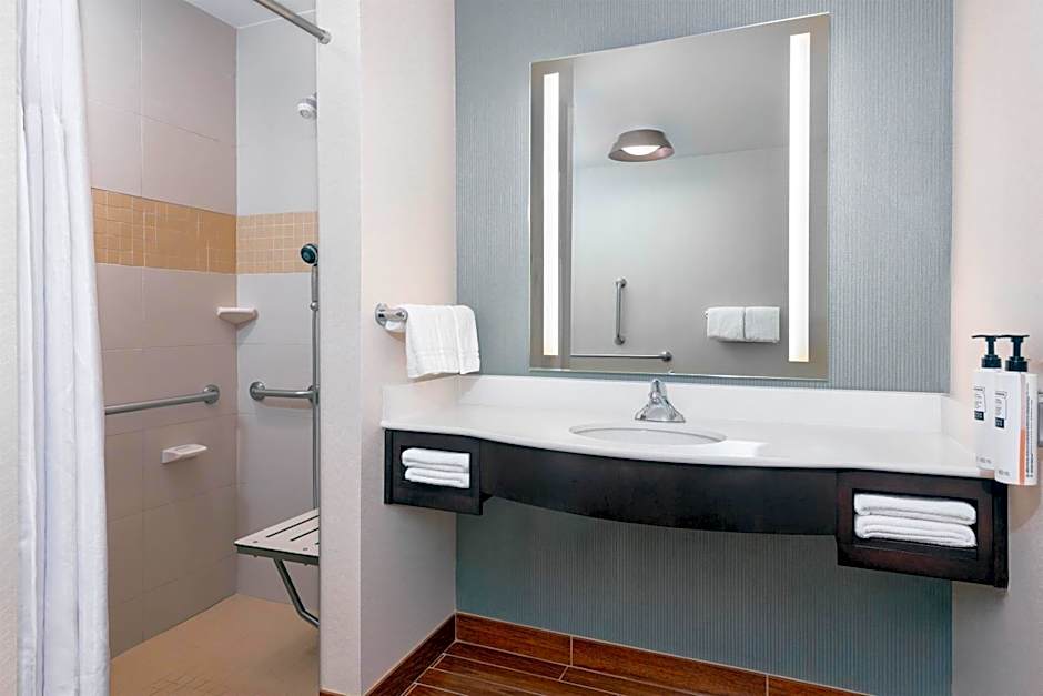 Hilton Garden Inn Wayne