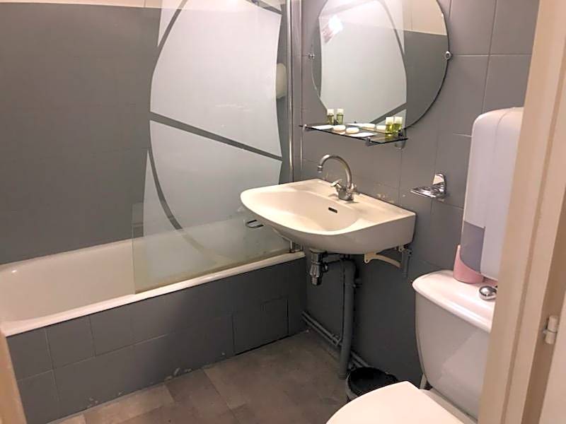 HOTEL BON ACCUEIL