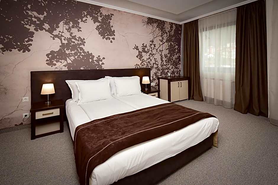 Rhodopi Home Hotel Chepelare- Half Board & Wellness
