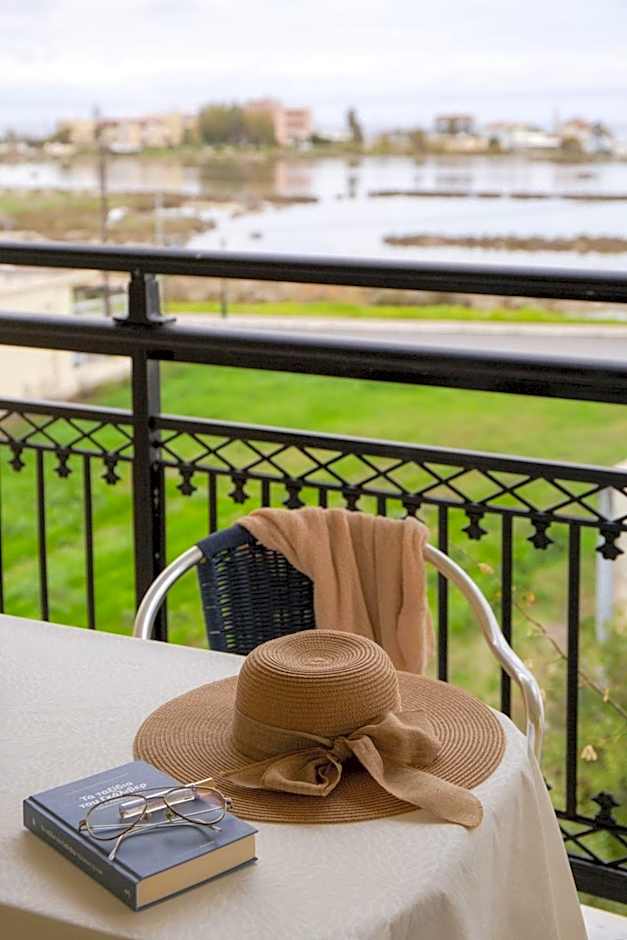 Searocco Studios & Apartments - Close to Alykes Center, by ZanteWize