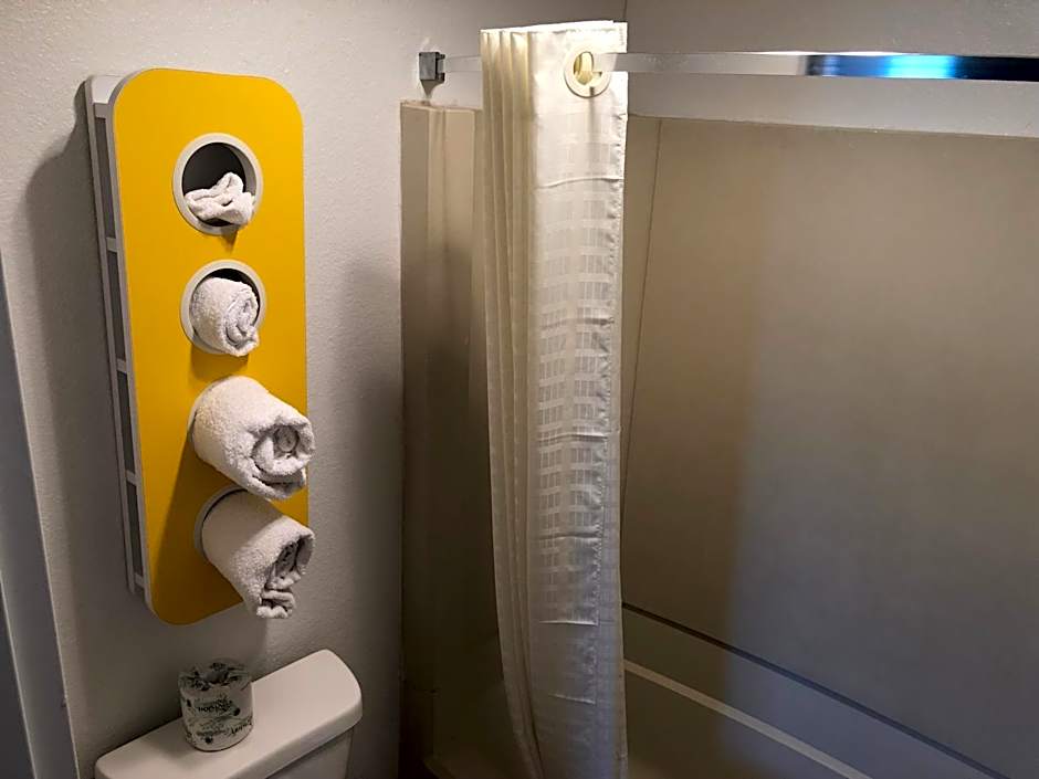 Motel 6-La Crosse, WI