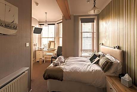 King-Double or Twin-Ensuite