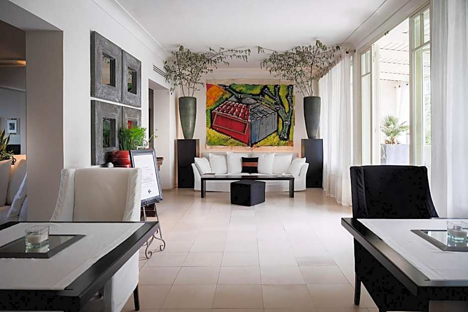 Hotel Carducci 76