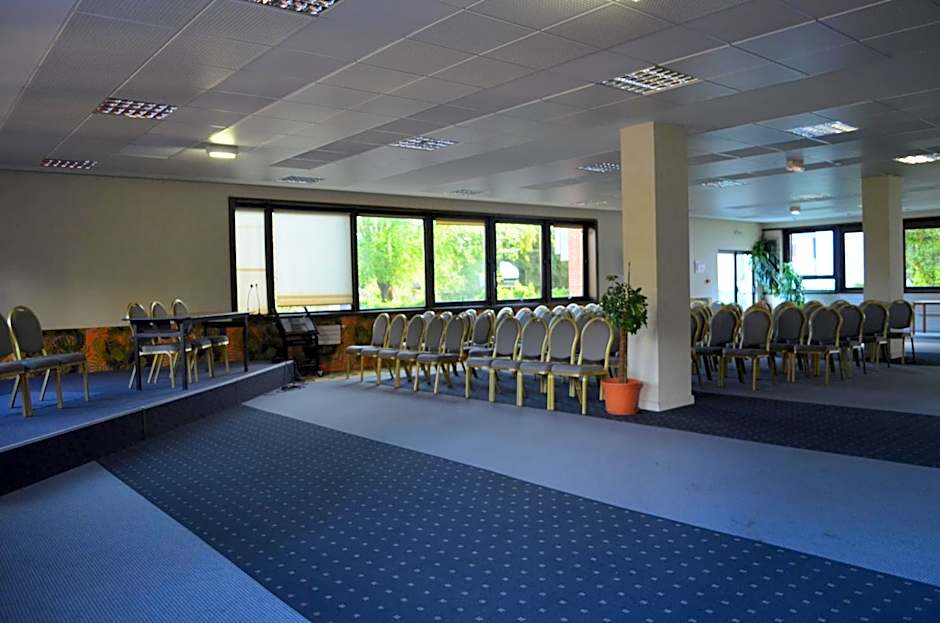 Kyriad Direct Montauban Centre