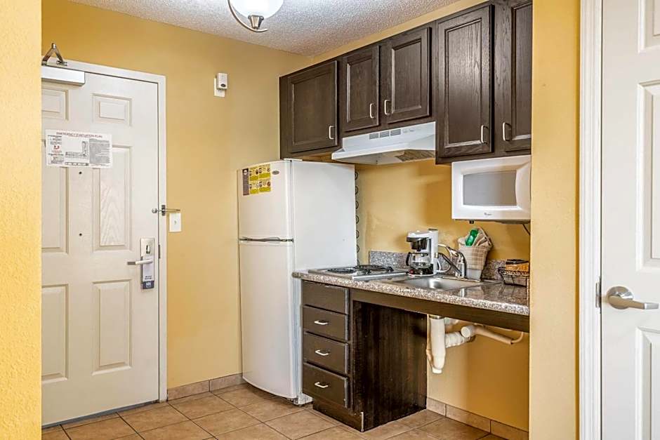 Suburban Studios Near Camp Lejeune