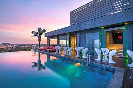 Regal Reseau Hotel  Spa