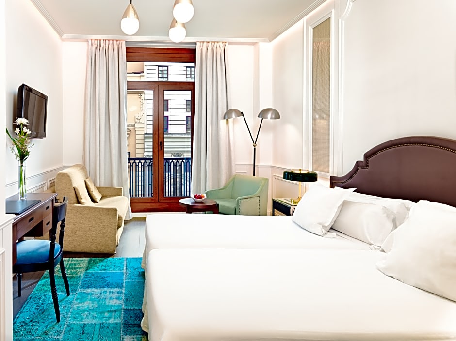 H10 Villa De La Reina