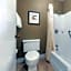 Plantation Hale Suites