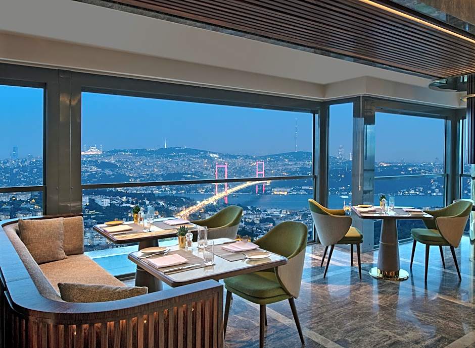 Photo 1 of 35 of Mövenpick Hotel Istanbul Bosphorus