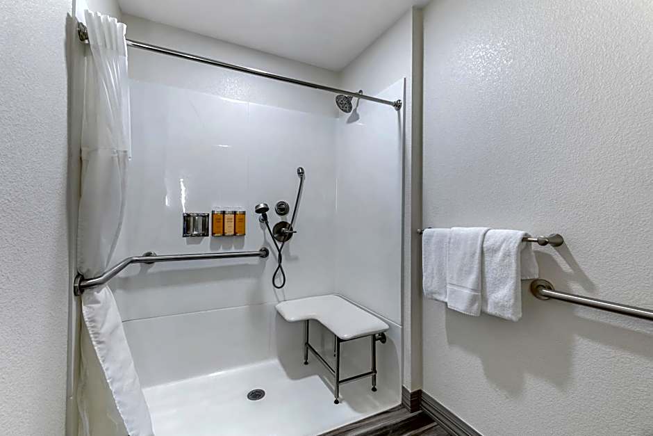 Hillstone Inn Tulare, an Ascend Collection Hotel