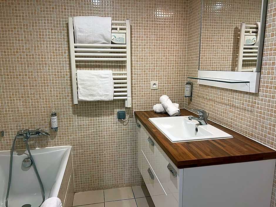 Le Trophée By M Hôtel Spa