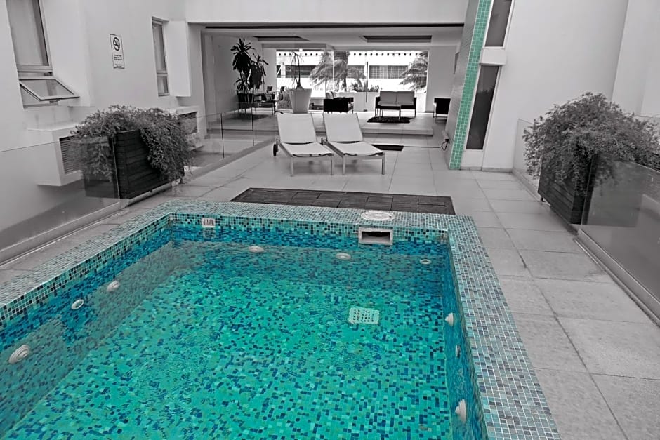 Nu Hotel