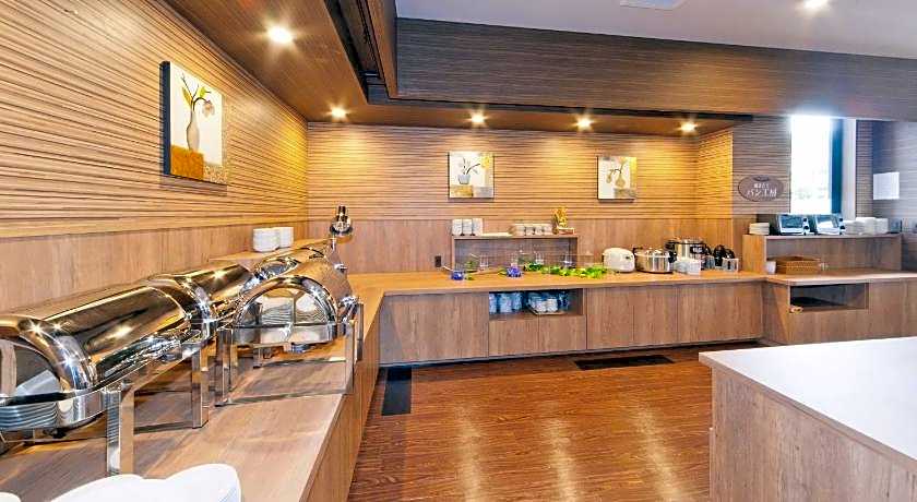 Hotel Route Inn Saiki Ekimae