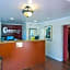Caravelle Inn & Suites