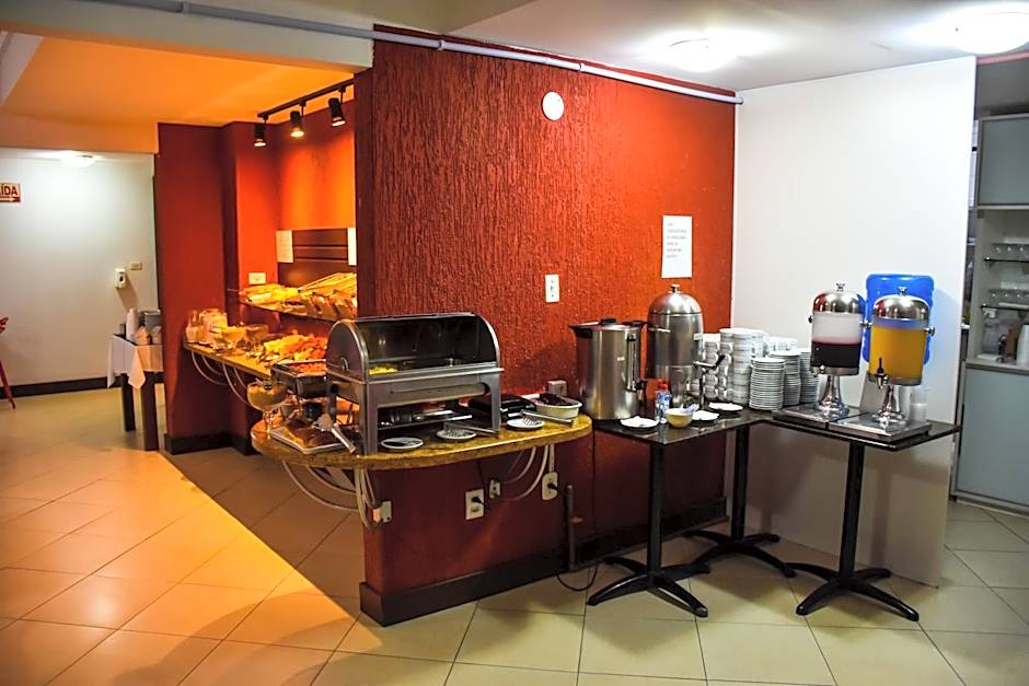 Sandri City Hotel