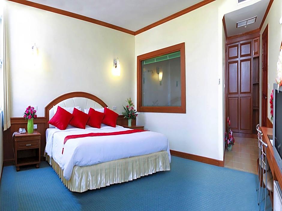 Chumphon Gardens Hotel