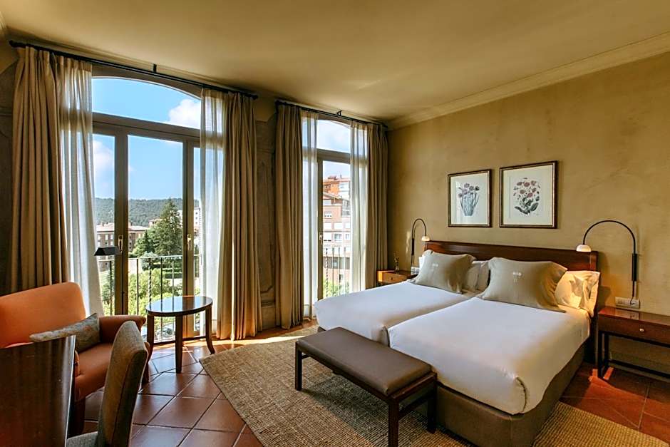 Hotel Bremon by Grup Duquessa