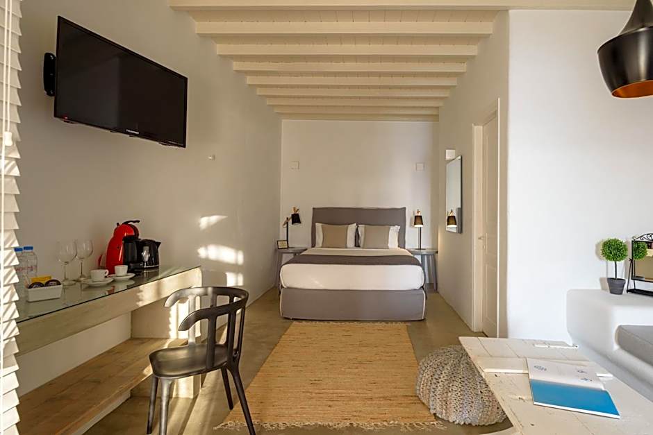 Cova Mykonos Suites