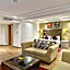 Victoria Crown Plaza Hotel