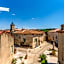 Les Greniers Du Chateau