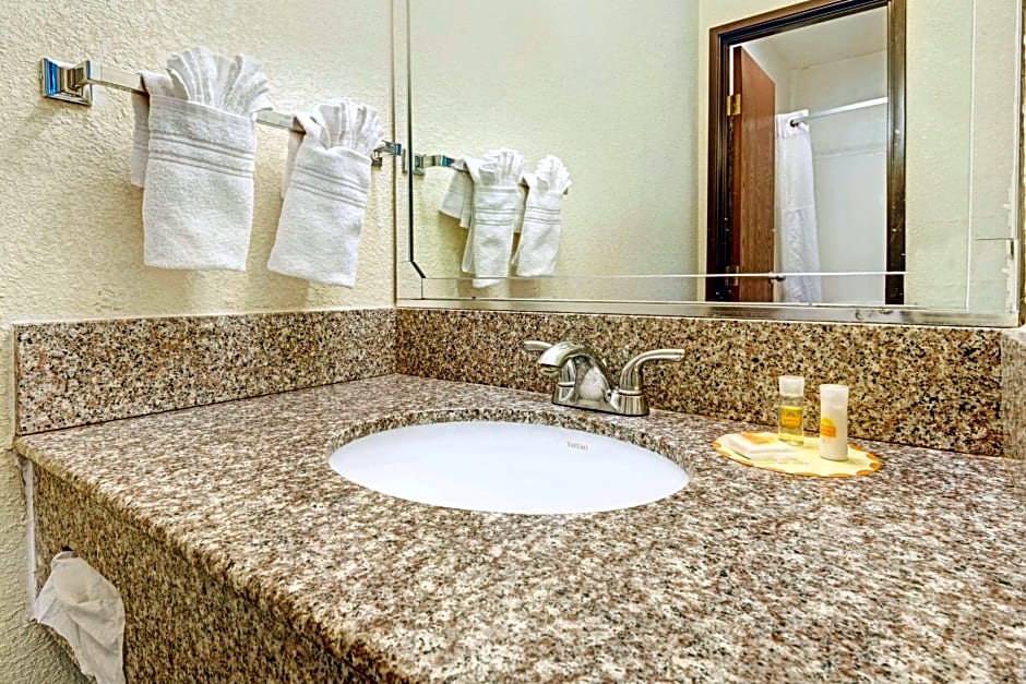Days Inn by Wyndham Espanola