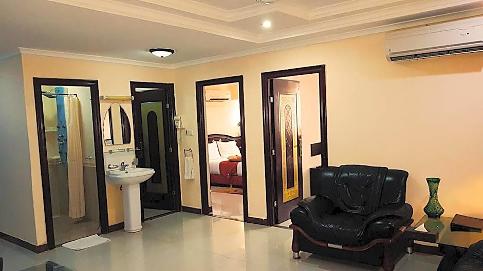 Urban Rose Hotel & Apartments