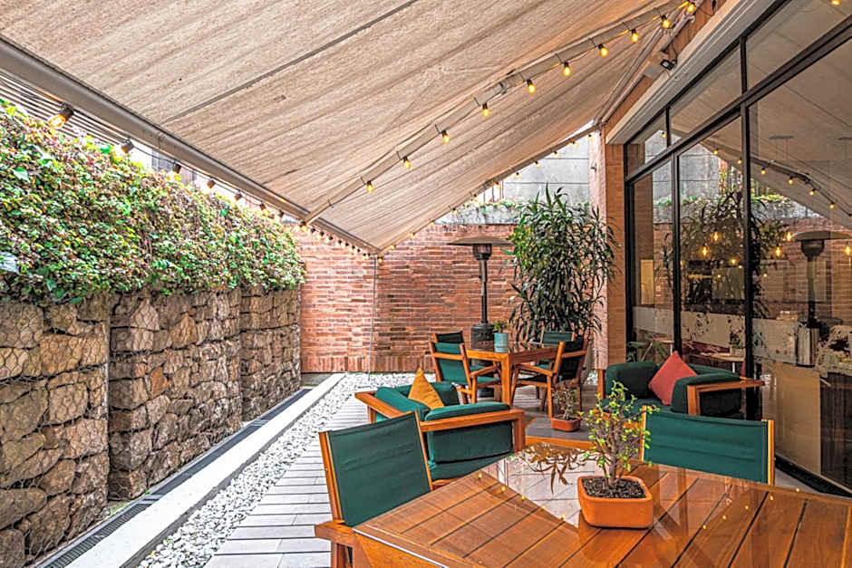 84 DC Bogotá By OxoHotel