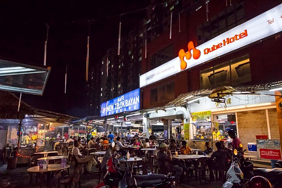 M Qube Hotel – Penang Island, NY