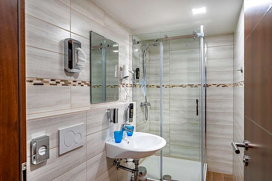 Aspire Castillo Reutlingen Trademark Collection