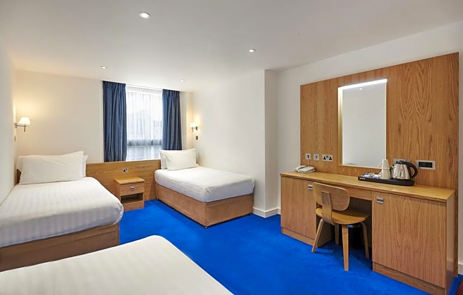 Central Park Hotel