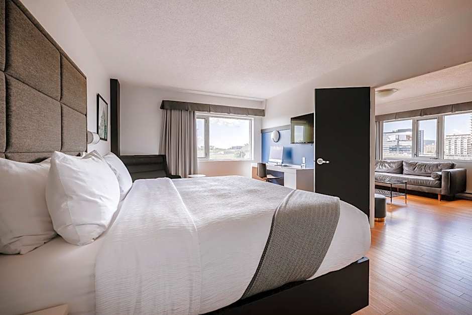 Le Dauphin MontrÃ©al-Longueuil