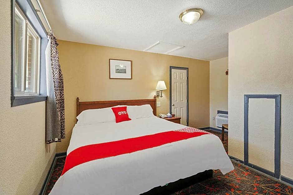 OYO Hotel Luling TX Downtown I-10/US-90
