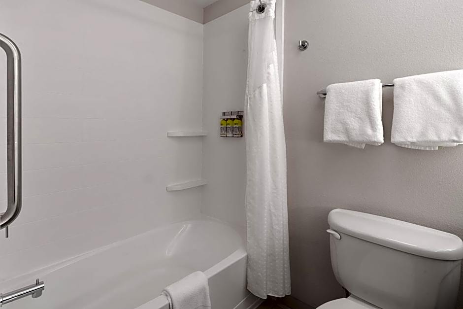 Holiday Inn Express & Suites Trinidad By IHG