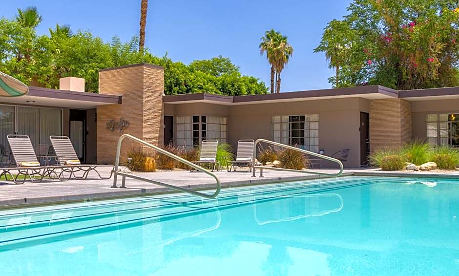 The Hideaway - 21 and Over - A Town & Desert Boutique Hotel