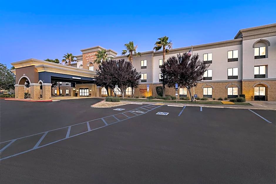 Hampton Inn & Suites Lancaster