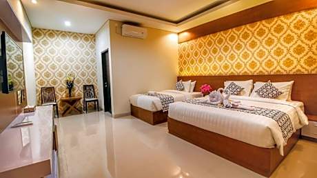 Family Suite with Kitchen