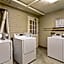 La Quinta Inn & Suites by Wyndham Denver  Golden