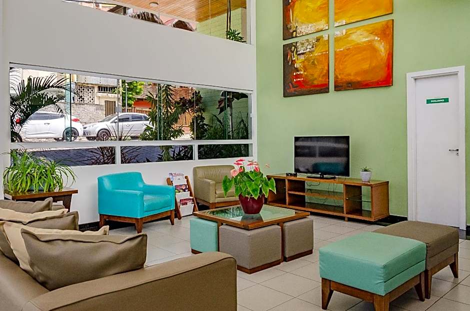 Suíte PÉ NA AREIA com PISCINA, WIFI e ESTACIONAMENTO em PONTA NEGRA