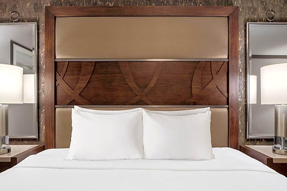 Horseshoe Black Hawk - A Caesars Rewards Destination