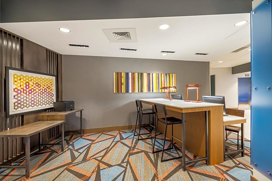 Holiday Inn Express & Suites Greenville SE - Simpsonville By IHG