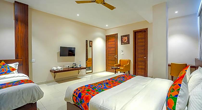 FabHotel Prime Empire