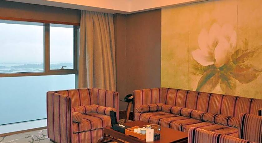 Grand Skylight International Hotel Gongqingcheng