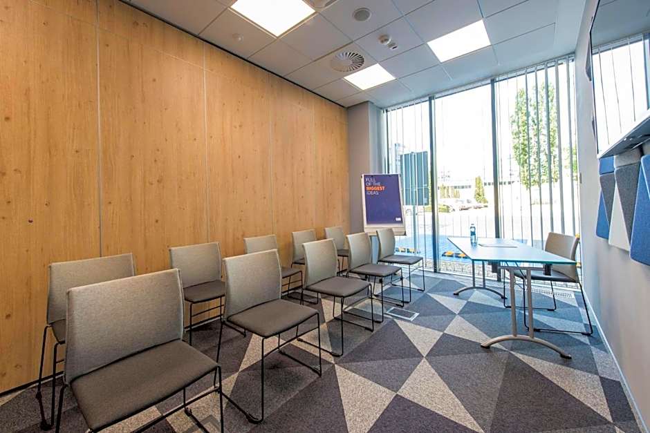 Holiday Inn Express Warsaw - Mokotow By IHG
