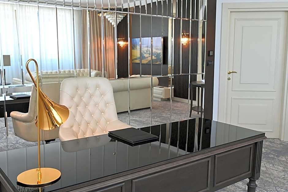 Aleksandar Palace Hotel Congress Center & SPA