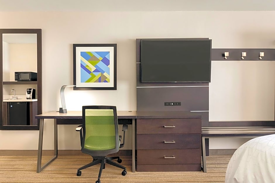 Holiday Inn Express Hotel & Suites Lawton-Fort Sill By IHG