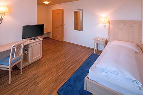 Single Room with Shower