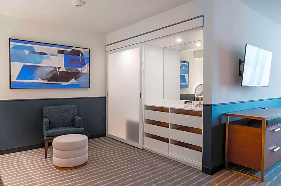 Cambria Hotel Boston Somerville