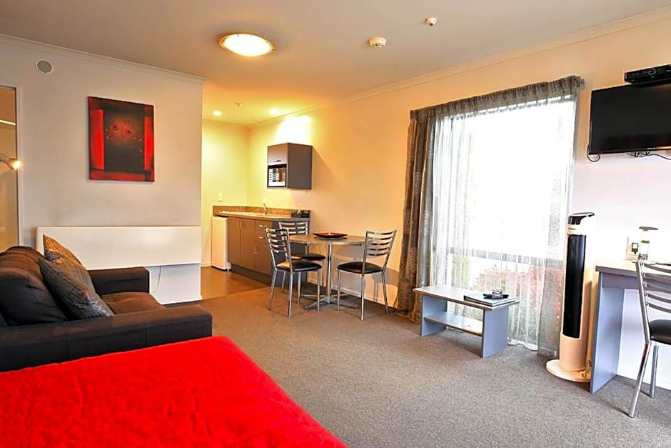 Photo 1 of 10 of 1 Bedroom Apartment